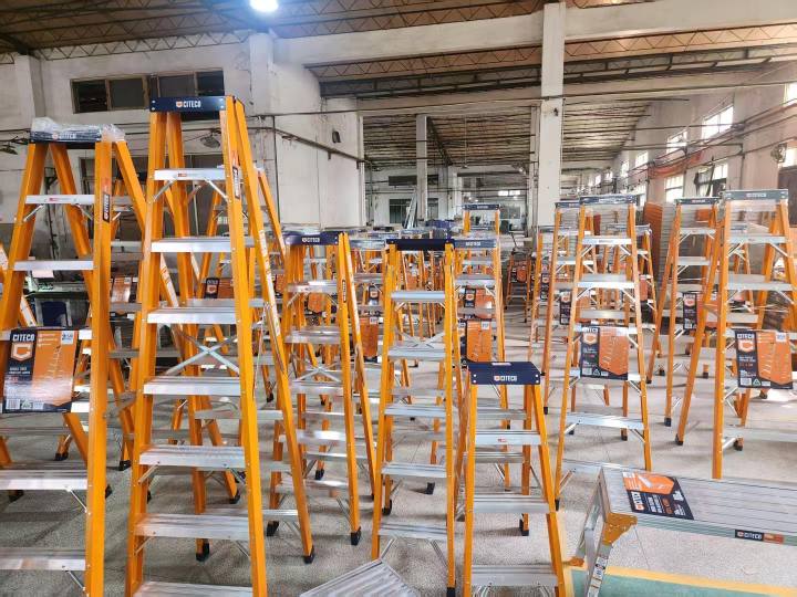 semi-tubular rivets 02